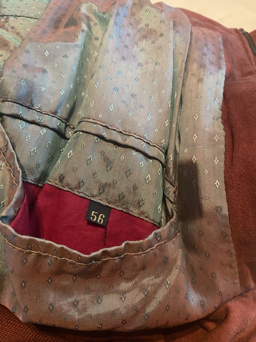 Jacken: Rostrote Wildlederjacke. Grösse 56 – Gebraucht aus Basel von Barry27 2