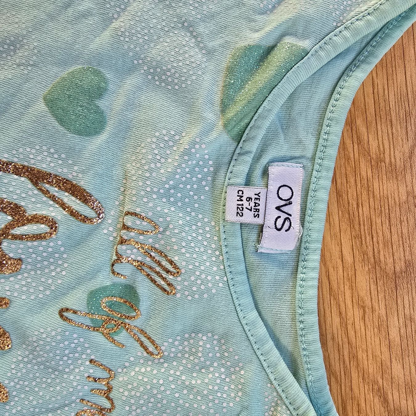 Blusen, T-Shirts & Tops: T-Shirt, mit Herzen, Gr. 122 – Gebraucht aus Büttikon AG von Amineah 2