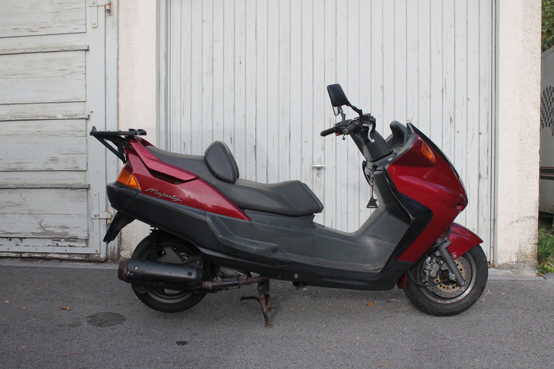 Yamaha Scooters: Yamaha Majesty 250 Roller Scooter – Gebraucht aus Wald von  4