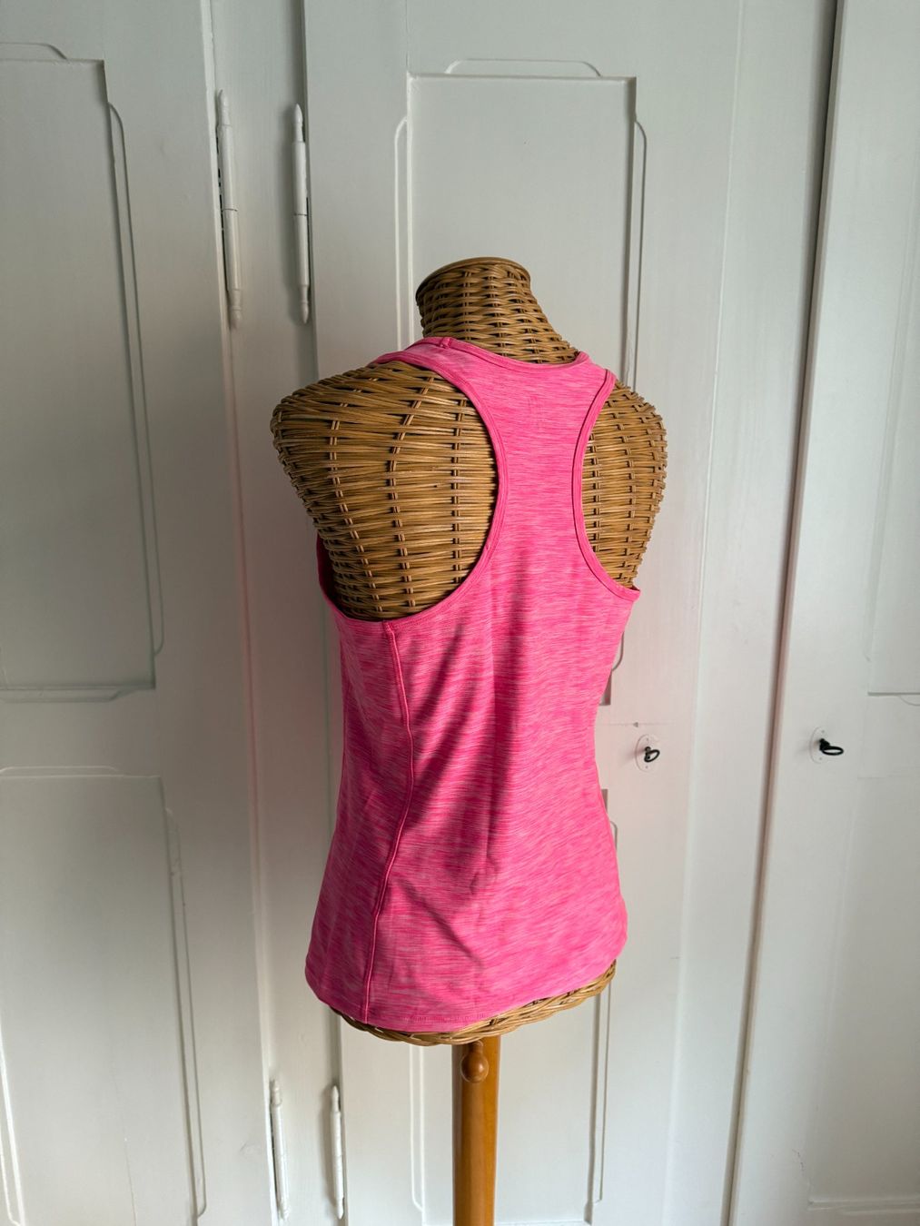H&M Top: Sport Top pink M – Usato da Zürich venduto da Diazaio 2