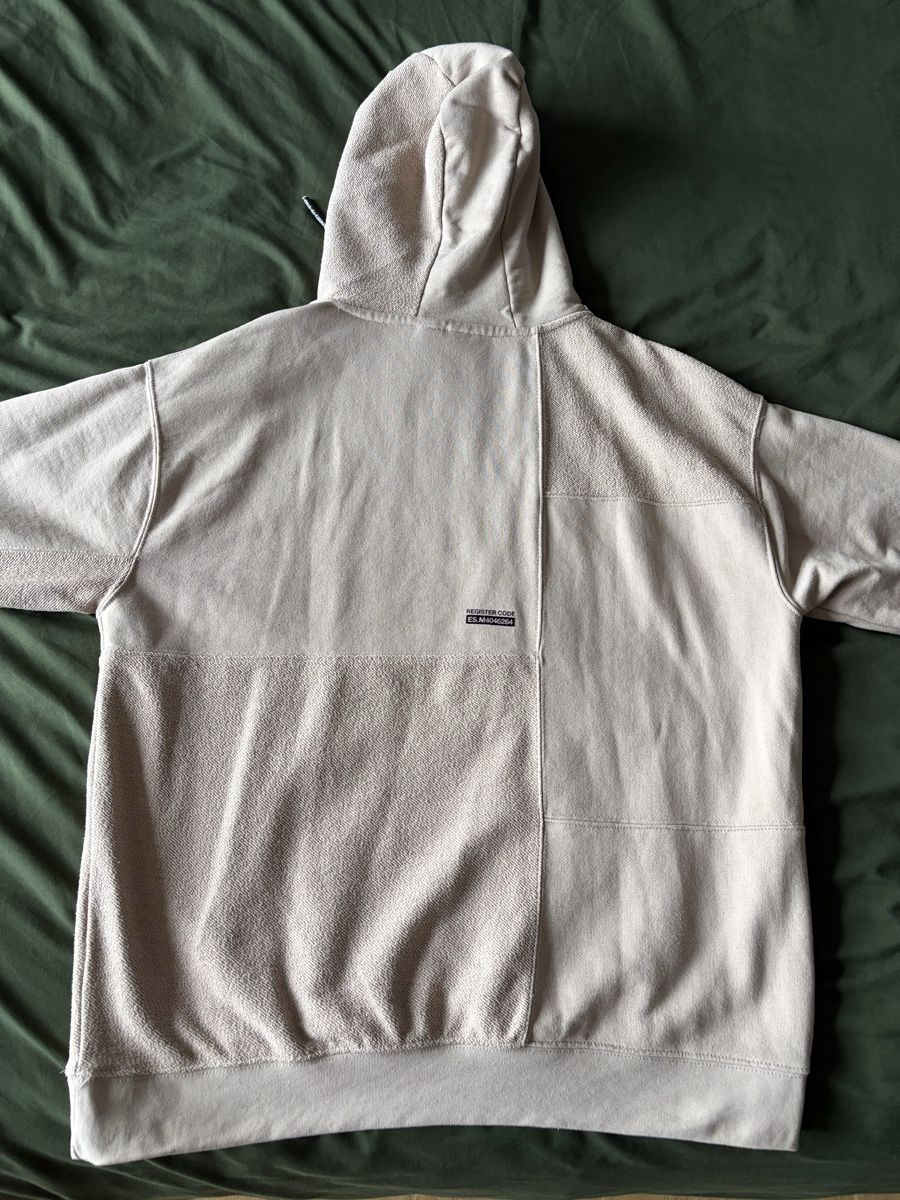Pull&Bear Maglioni & Felpe: Sweat à capuche beige L de chez Pull&Bear – Usato da Fribourg venduto da jer_p6kc 6