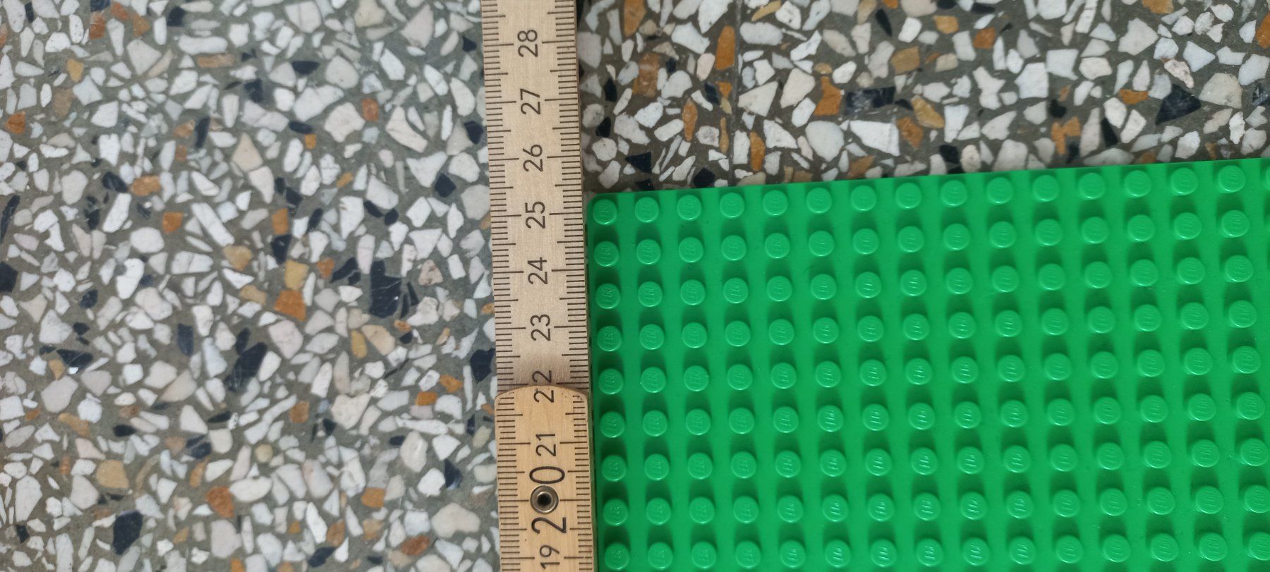 Lego Baukästen: Plaque lego – Gebraucht aus Bellelay von Ysmet 1