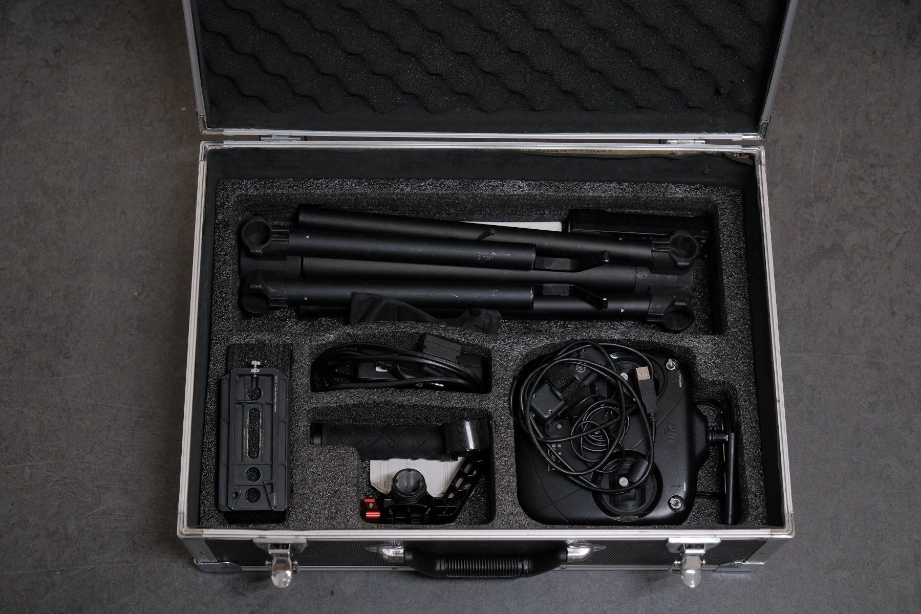 DJI Altri Accessori: stabilisateur Ronin DJI M – Usato da Renens VD venduto da Joakim11 1