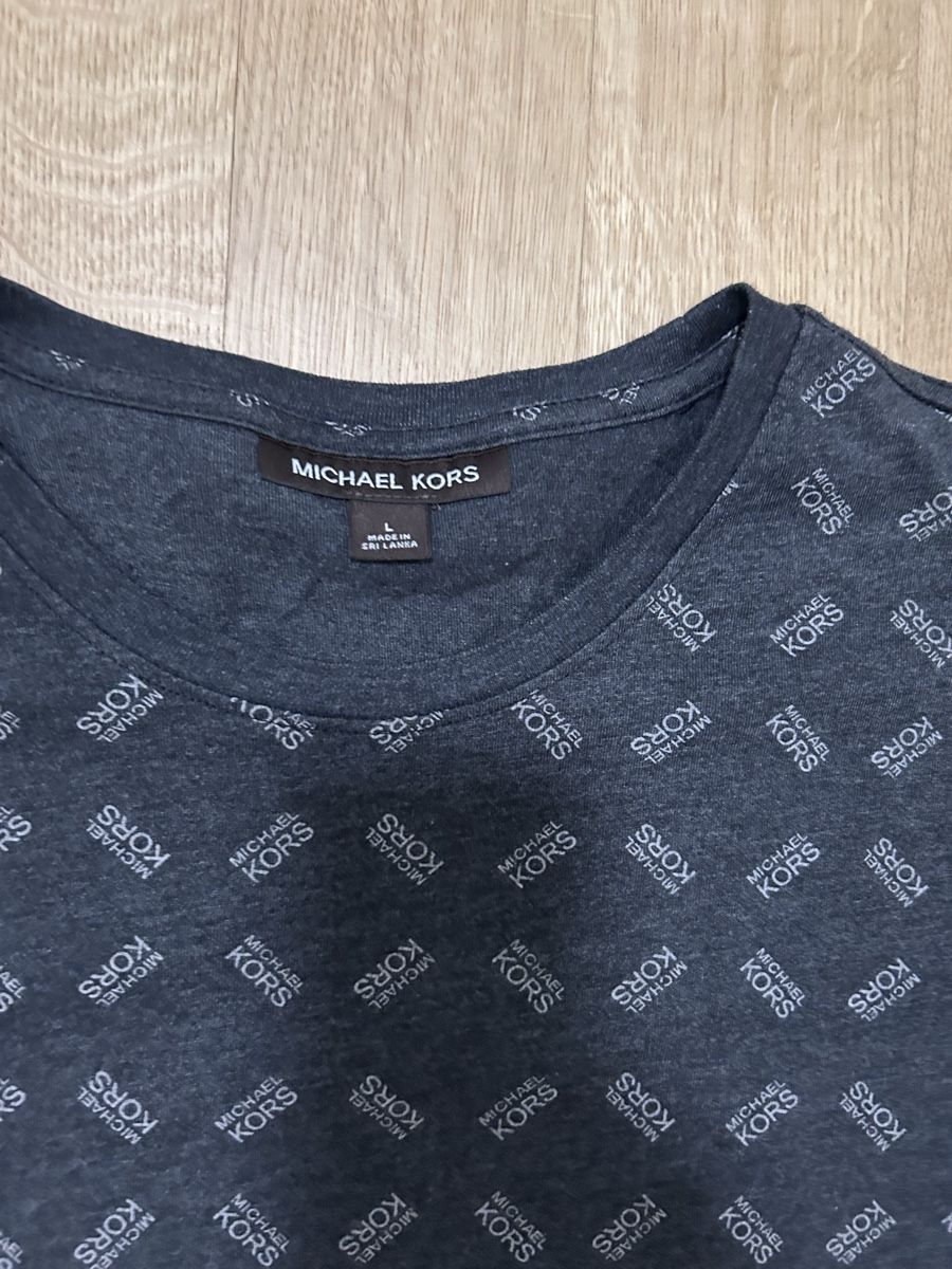 Michael Kors T-Shirts: Michael Kors T-Shirt – Neu (gemäss Beschreibung) aus Belp von jan_6yvx 2
