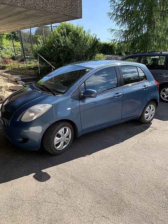 Toyota Automobili: Toyota Yaris 1.3 – Usato da Beringen venduto da Bbuna1 1