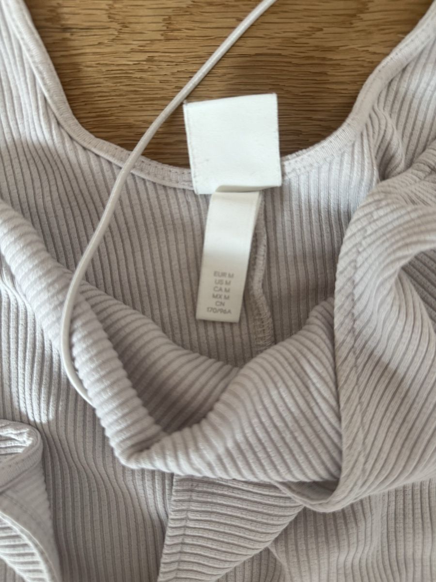H&M Vestiti: Ripp-kleid Grösse M  – Usato da Hüttwilen venduto da sar_8gj7 1