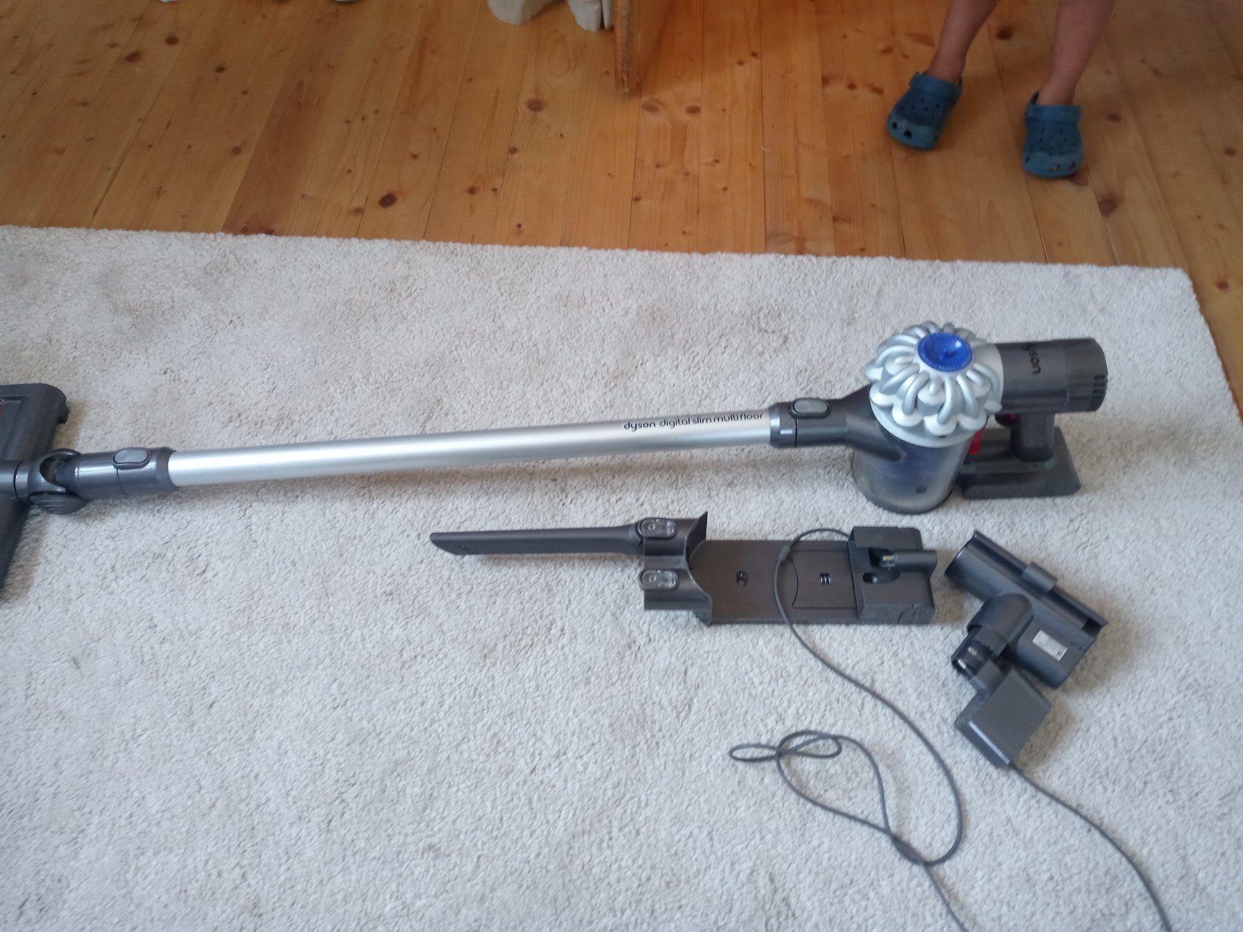 Dyson Aspirateurs & Accessoires: Handstaubsauger Dyson V6 – D'occasion à Prez-vers-Siviriez par Monija70