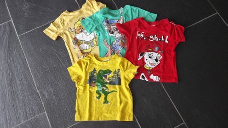 T-Shirts in Grössen 92/98