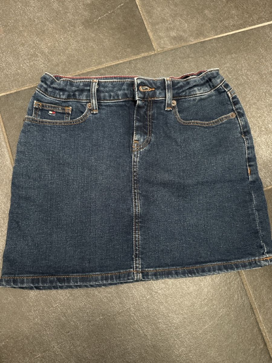 Tommy Hilfiger Vestiti & Gonne: Tommy Hilfiger Jeans Rock Gr. 152 – Usato da Wileroltigen venduto da torro11