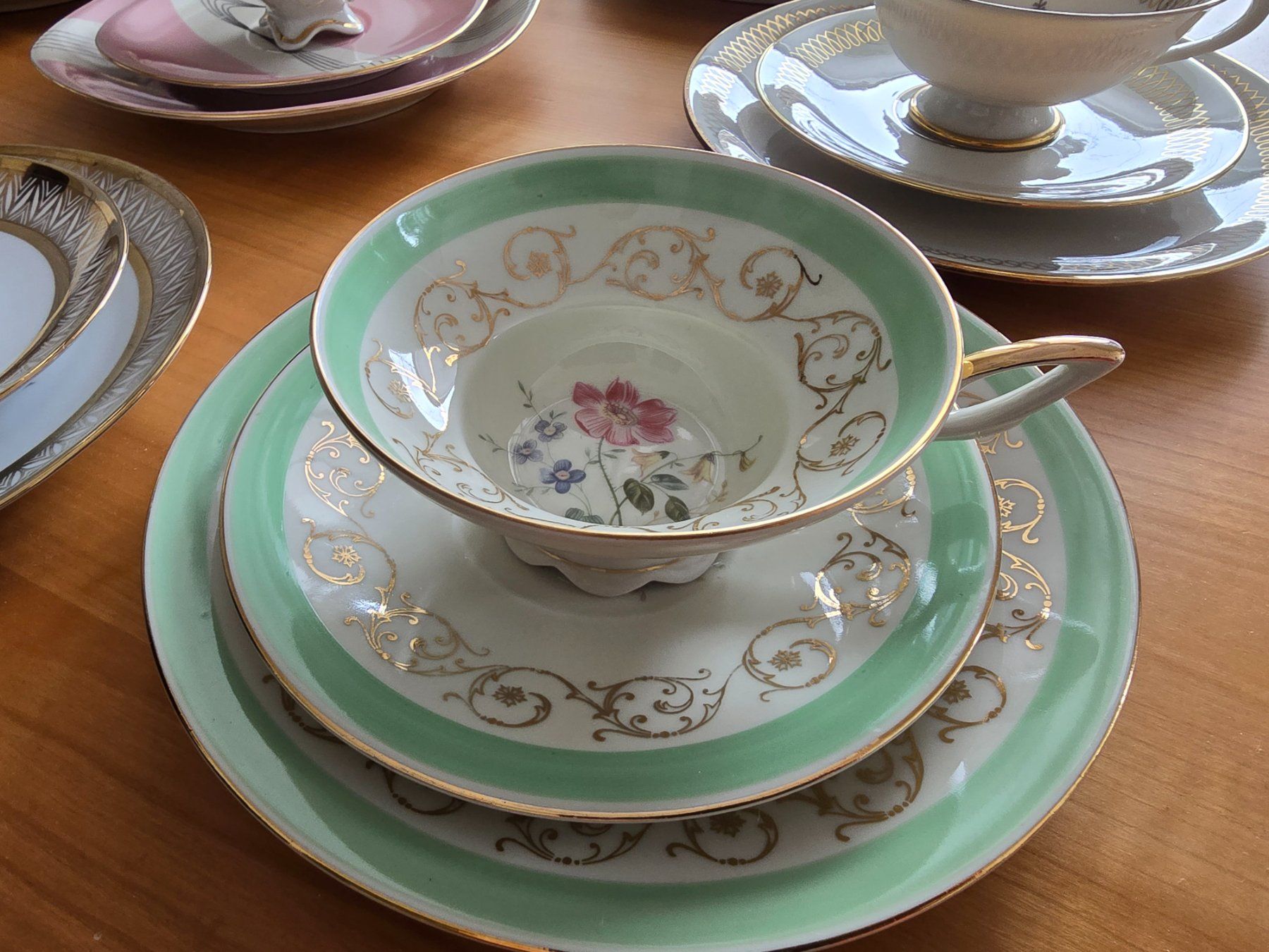 Set di piatti: Geschirrset – Usato da Gossau SG venduto da Novaforte 7
