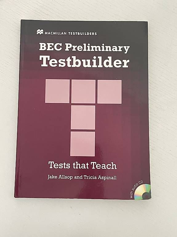 Livres: BEC Preliminary Testbuilder – D'occasion à Zürich par ten_pxn8
