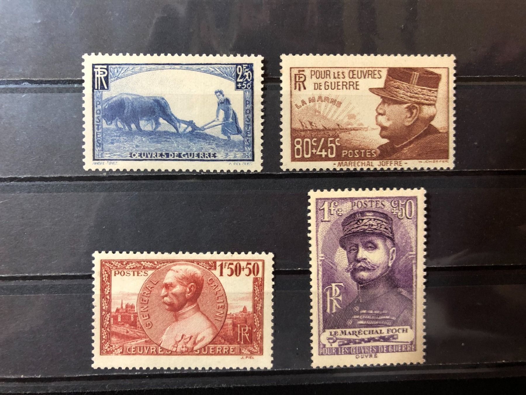 Alle Briefmarken: Oeuvres de guerre x4 1940 Neufs** – Neu und originalverpackt aus Lausanne von ffhoud
