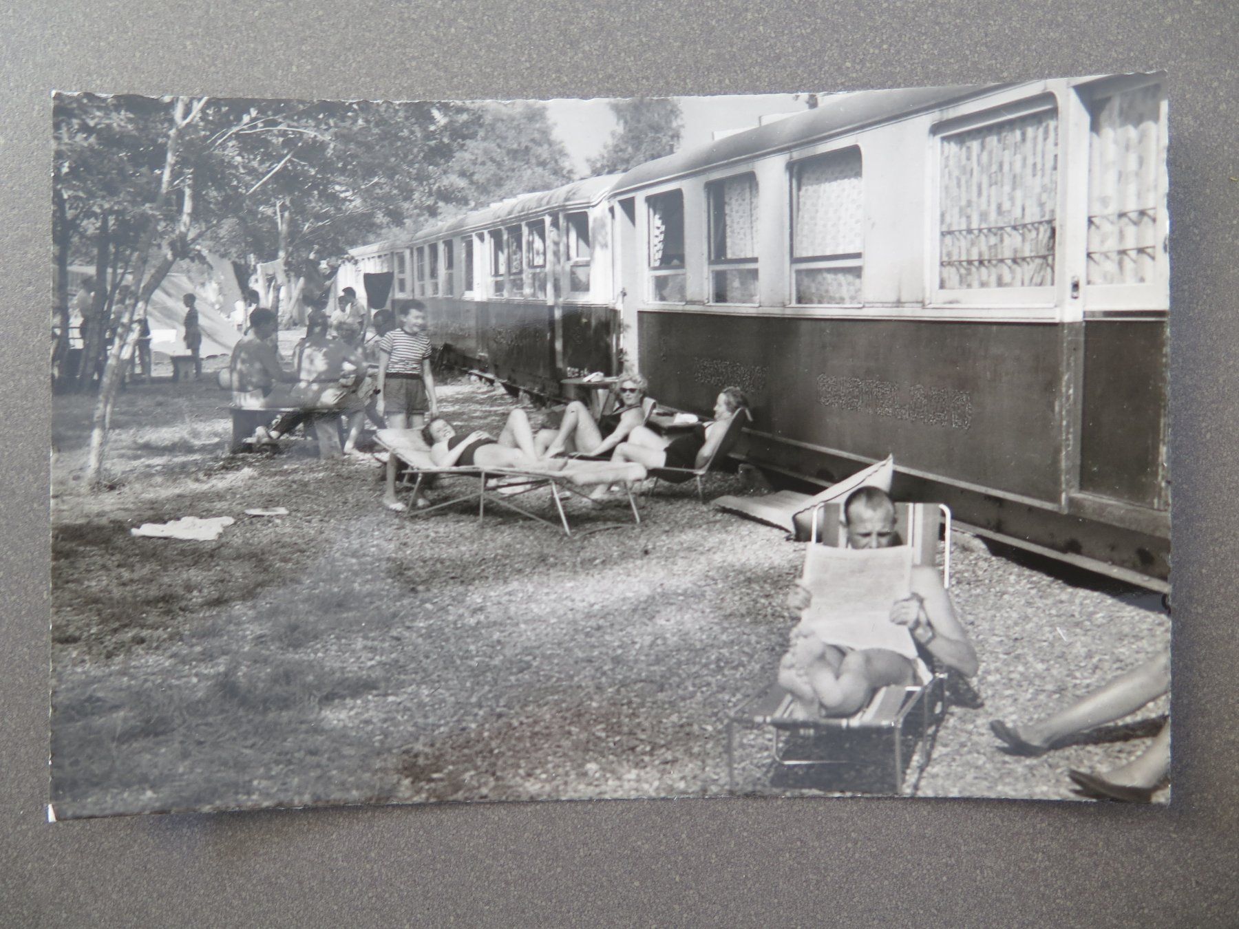 Cartoline postali: BOUVERET - PLAGE - LE TRAIN MOTEL – Usato da Wittenbach venduto da lipasal