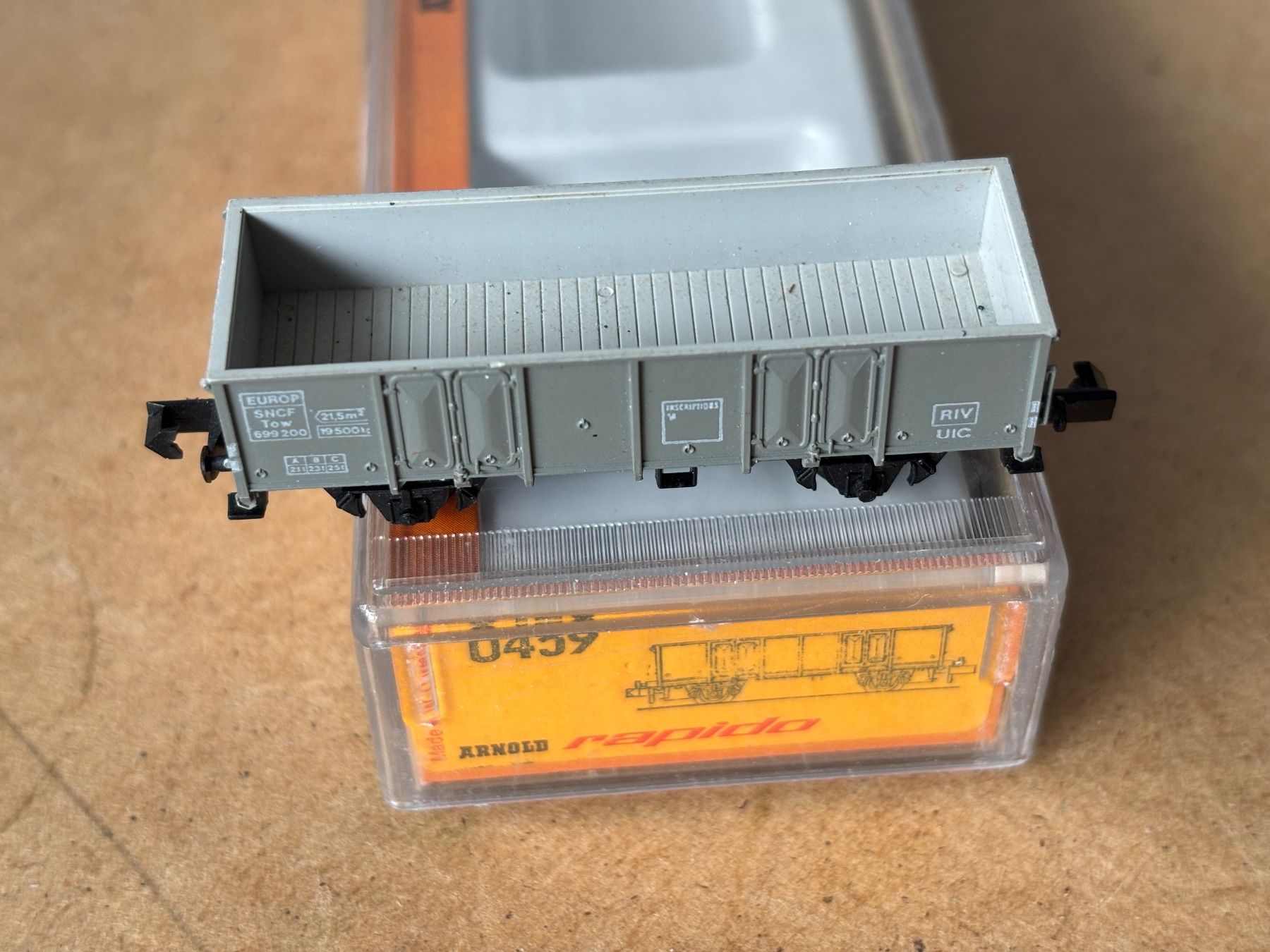 Arnold Modelleisenbahnen: Arnold 459 Guterwagen SNCF – Neu (gemäss Beschreibung) aus Hauterive NE von eriamch