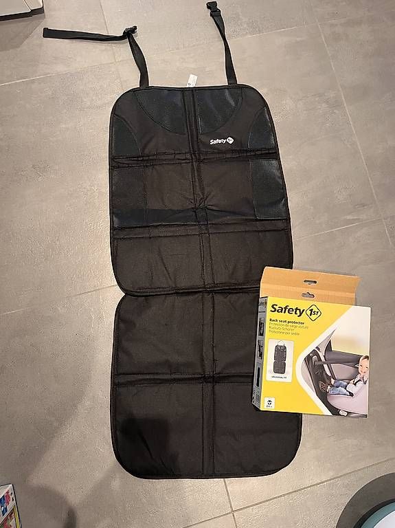 Seggiolini per auto: Autositz Unterlage / Back seat cover – Usato da Bözen venduto da smi_b5rt