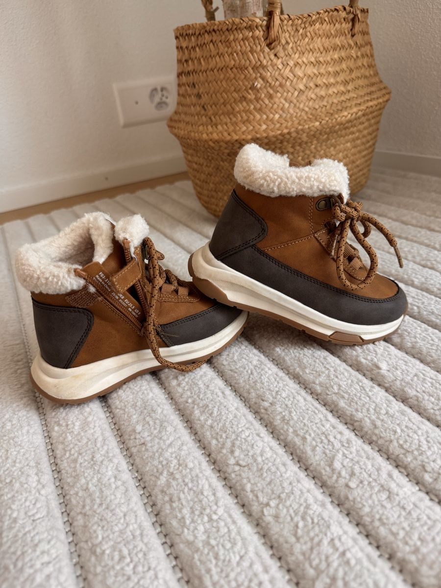 Next Scarpe da uomo: Gefütterte Winterstiefel 25.5 – Nuovo (secondo la descrizione) da Frick venduto da mih_zlp8 2