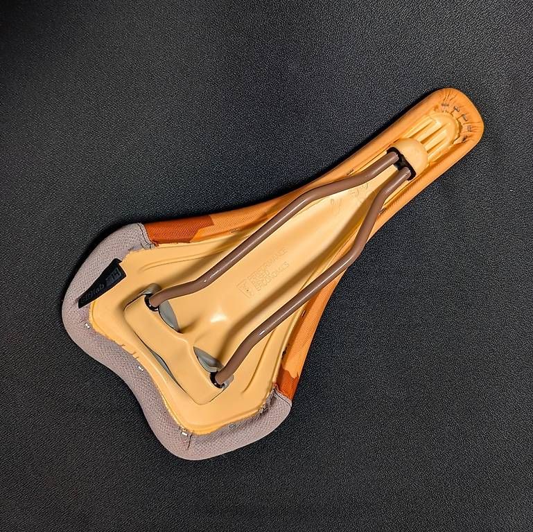 Pièces détachées: Sattel SQlab 611 ERGOWAVE active 2.1 ltd. Fair on Trails – Neuf avec emballage d'origine à Sierre par cha_ks8b 1