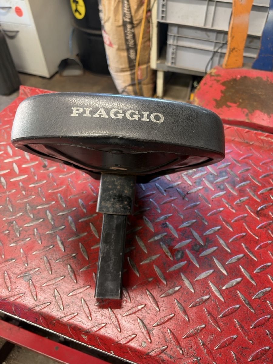 Piaggio Mofas: Piaggio Sattel  – Gebraucht aus huttwil von Pakora