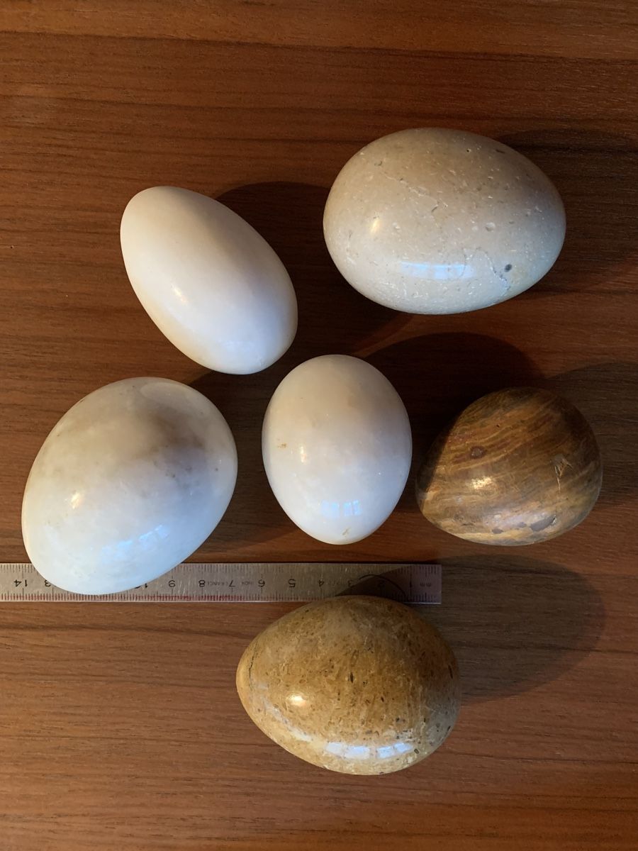 Minerali & Pietre curative: 6 Mineralstein Eier, Onix – Usato da Egg b. Zürich venduto da ohtannenbaum 1