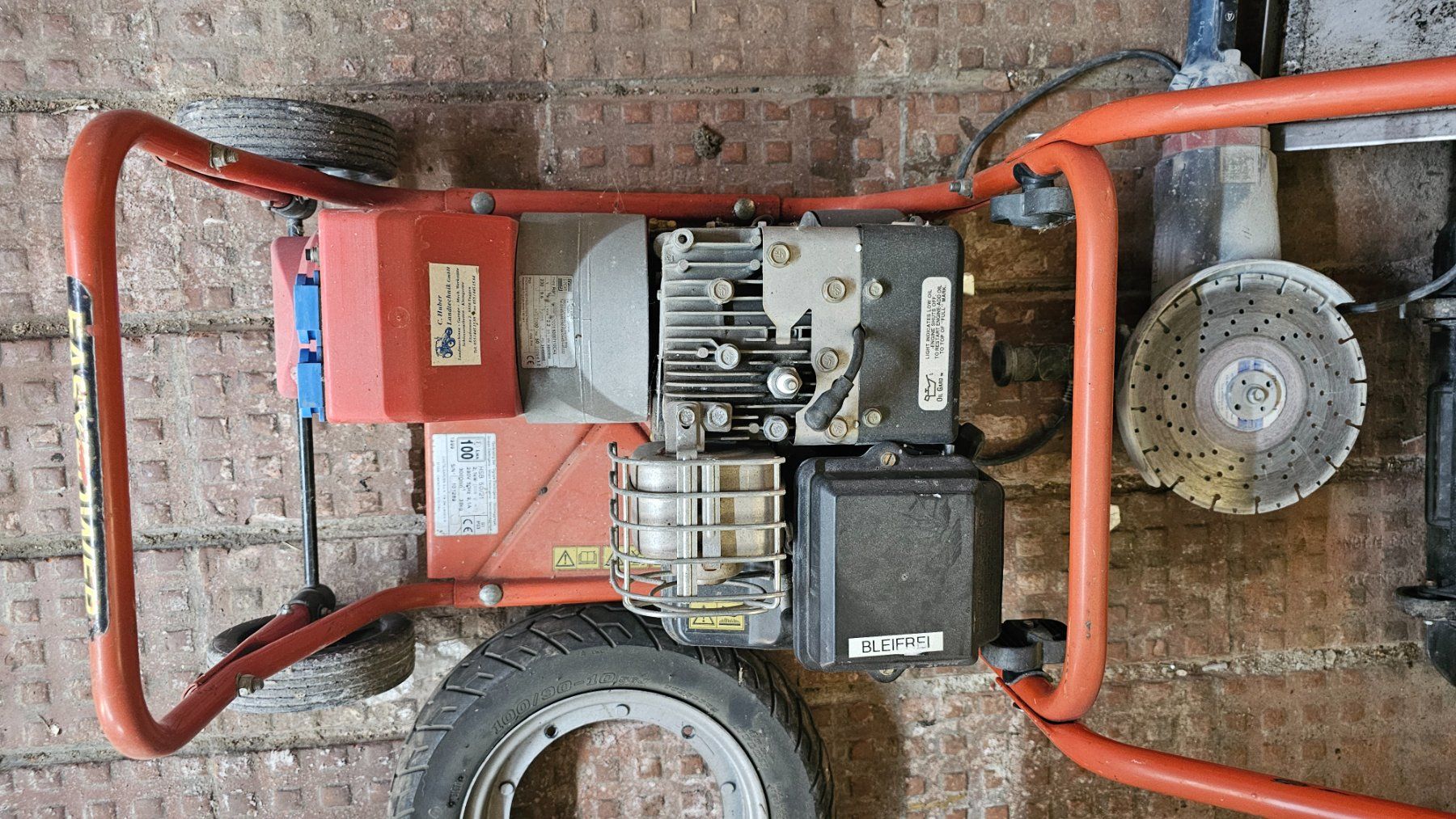 Stromgeneratoren: Notstrom Generator 2,1KW ab 1.- – Gebraucht aus Dorf von Miner-supply 6