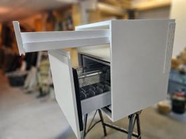 Dometic DM50NTE F 45L Einbau-Kühlschrank mit Möbelmodul