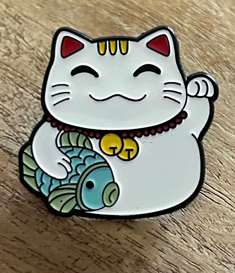 Placchette & Badge: Pin Glückskatze / Winkekatze – Nuovo e nell'imballaggio originale da Geneve venduto da vane267