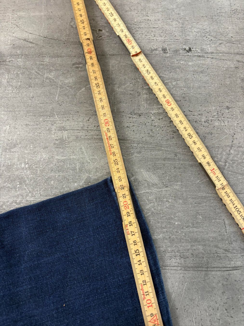 Diesel Jeans: Vintage Diesel Bootcut Flared Jeans (S) – Nuovo (secondo la descrizione) da Werdenberg venduto da hase.vintage 6