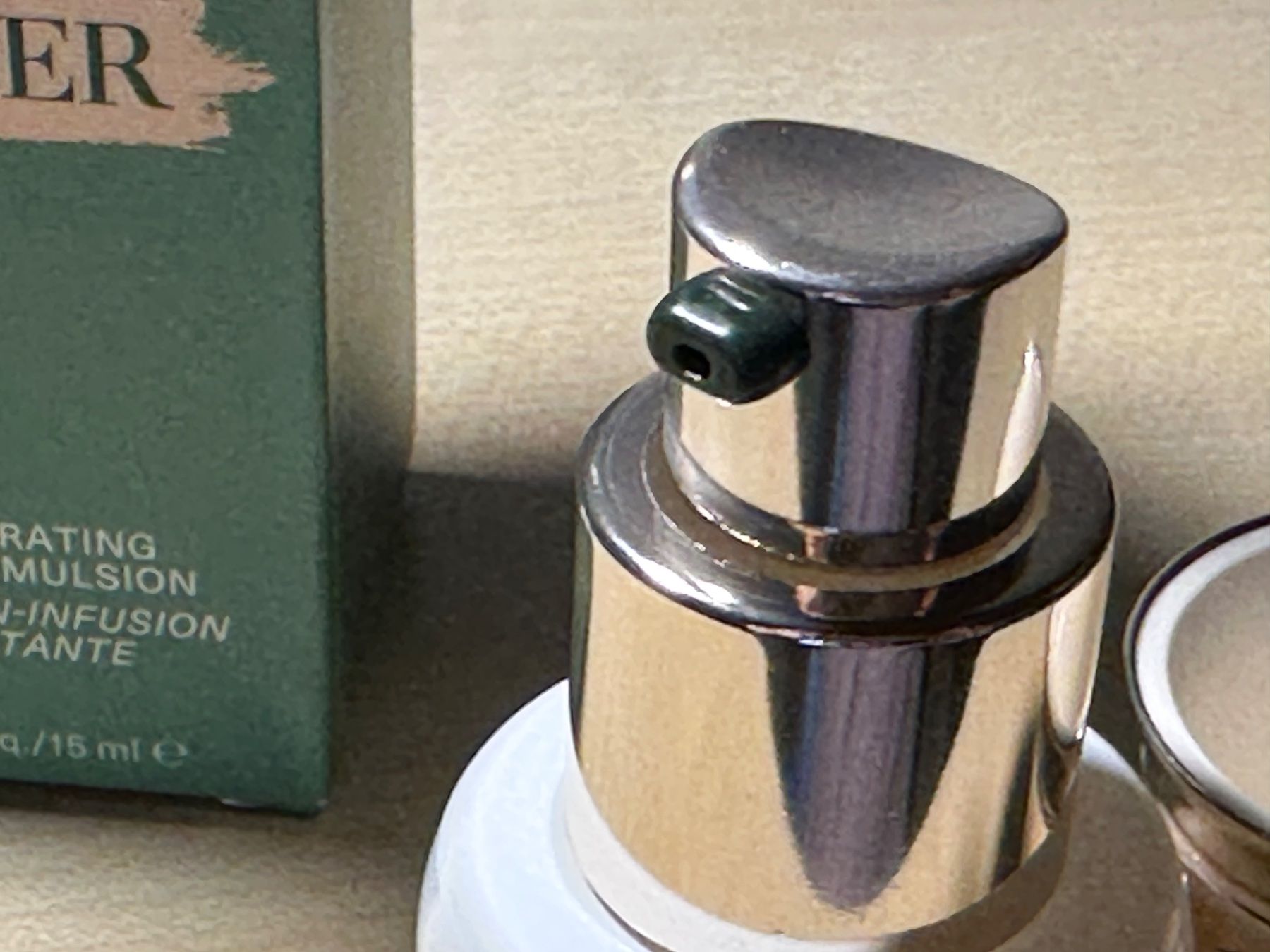 La Mer Cura del viso: Original la Mer, Pflegeemulsion,15ml,neu – Nuovo e nell'imballaggio originale da Aarburg venduto da flacon05 4