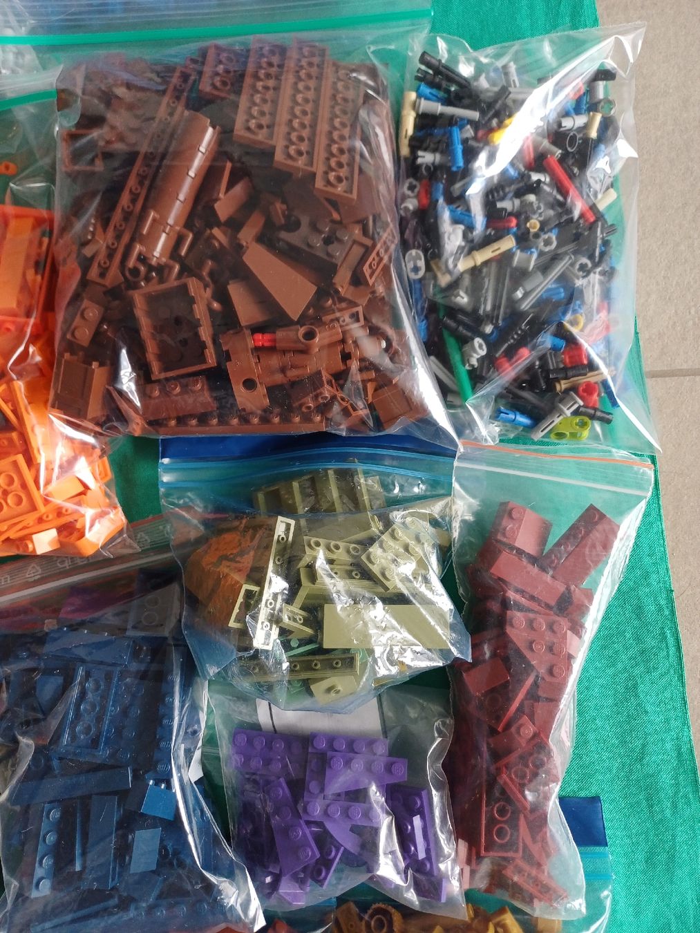 Lego Kit di costruzioni: 9 kg Lego diviso per colori – Usato da Minusio venduto da ele_gp89 7