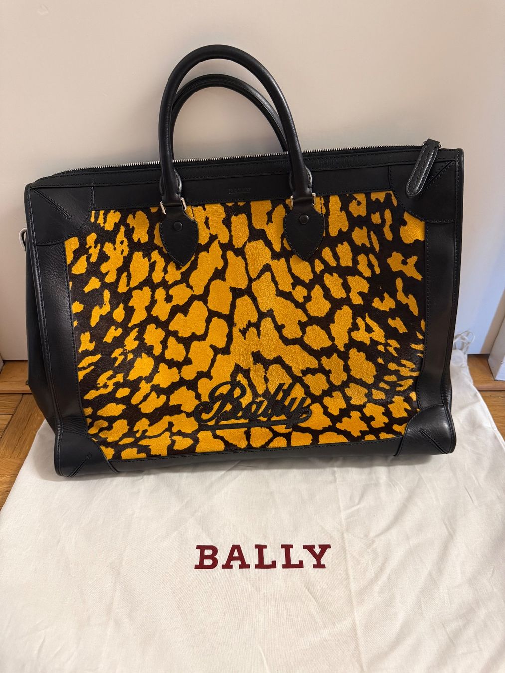 Bally Taschen für Damen: Sac à main Bally en cuire de veau – Neu (gemäss Beschreibung) aus Genève von Igoreuf