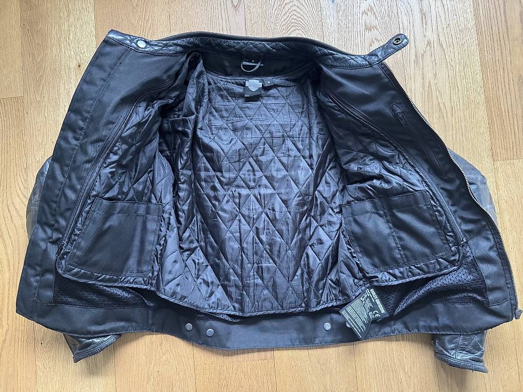 Giacche: Blouson cuir Harley  – Usato da St-Oyens venduto da Caco_Oex 4