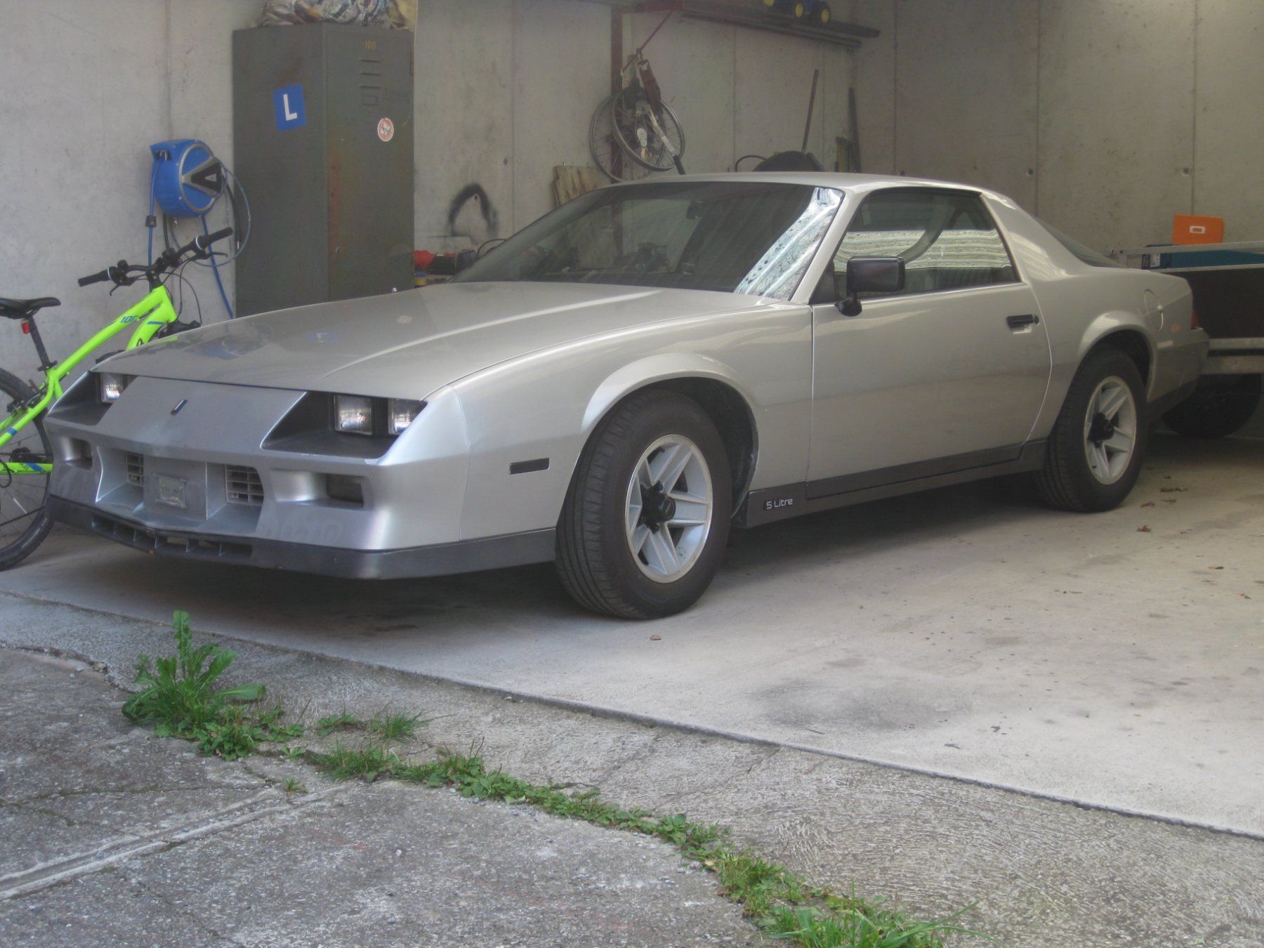Chevrolet Automobili: Chevrolet Camaro Z28 E – Usato da Mur (Vully) VD venduto da TAD327