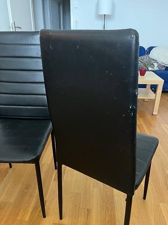 Chaises: Chaises en similicuir  – D'occasion à Les Avanchets par jas_8yjp 1