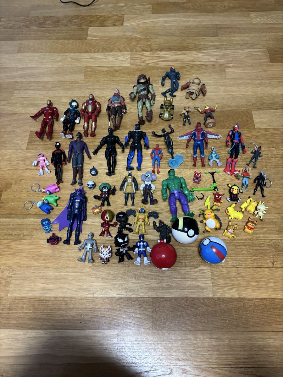 Figurines: Diverse Figuren Action / Pokemon / Marvel ab 1.-!!!! – D'occasion à Herisau par Seyashop1