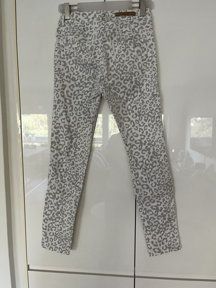 Pantaloni: Coole Sommerhose – Usato da Wermatswil venduto da -secondchance- 2
