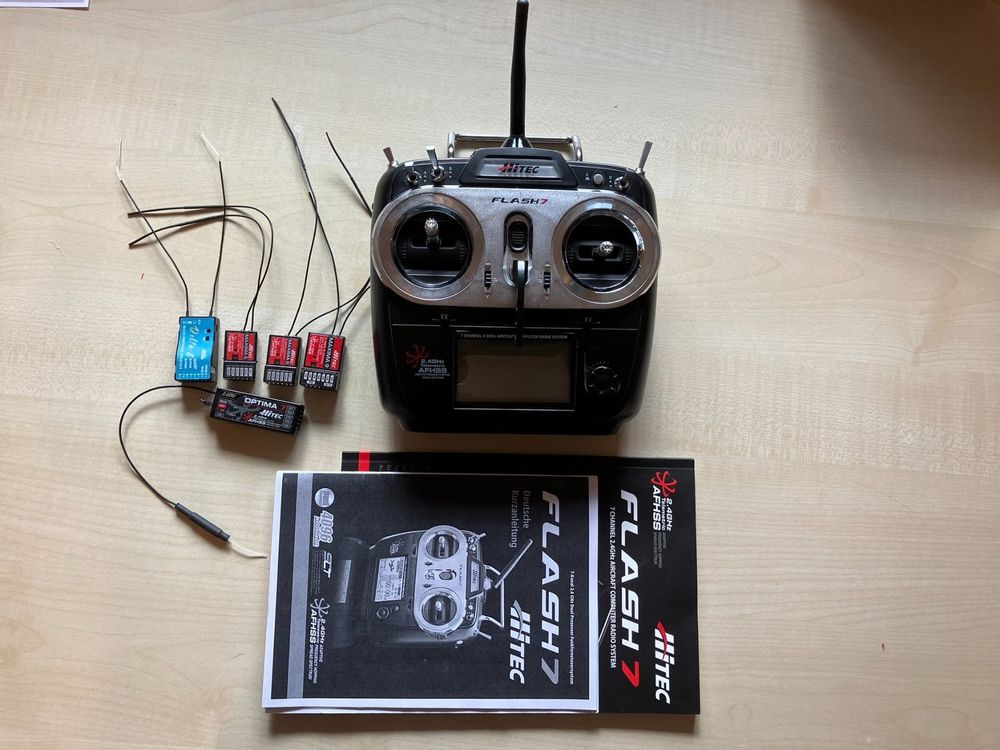 Hitec Flash 7 Fernsteuerung mit 5 Empfängern Kaufen auf Ricardo