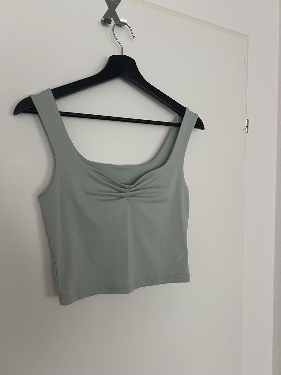 Shein Top: Damen Top SHEIN Grösse S hellgrau neuwertig – Usato da Wattwil venduto da skr_94 1
