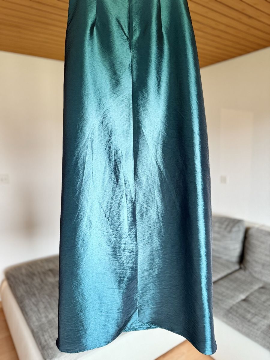 Vestiti: Kleid Magic Nights Gr. 36-38 – Usato da Gommiswald venduto da Aloha.Spirit 6