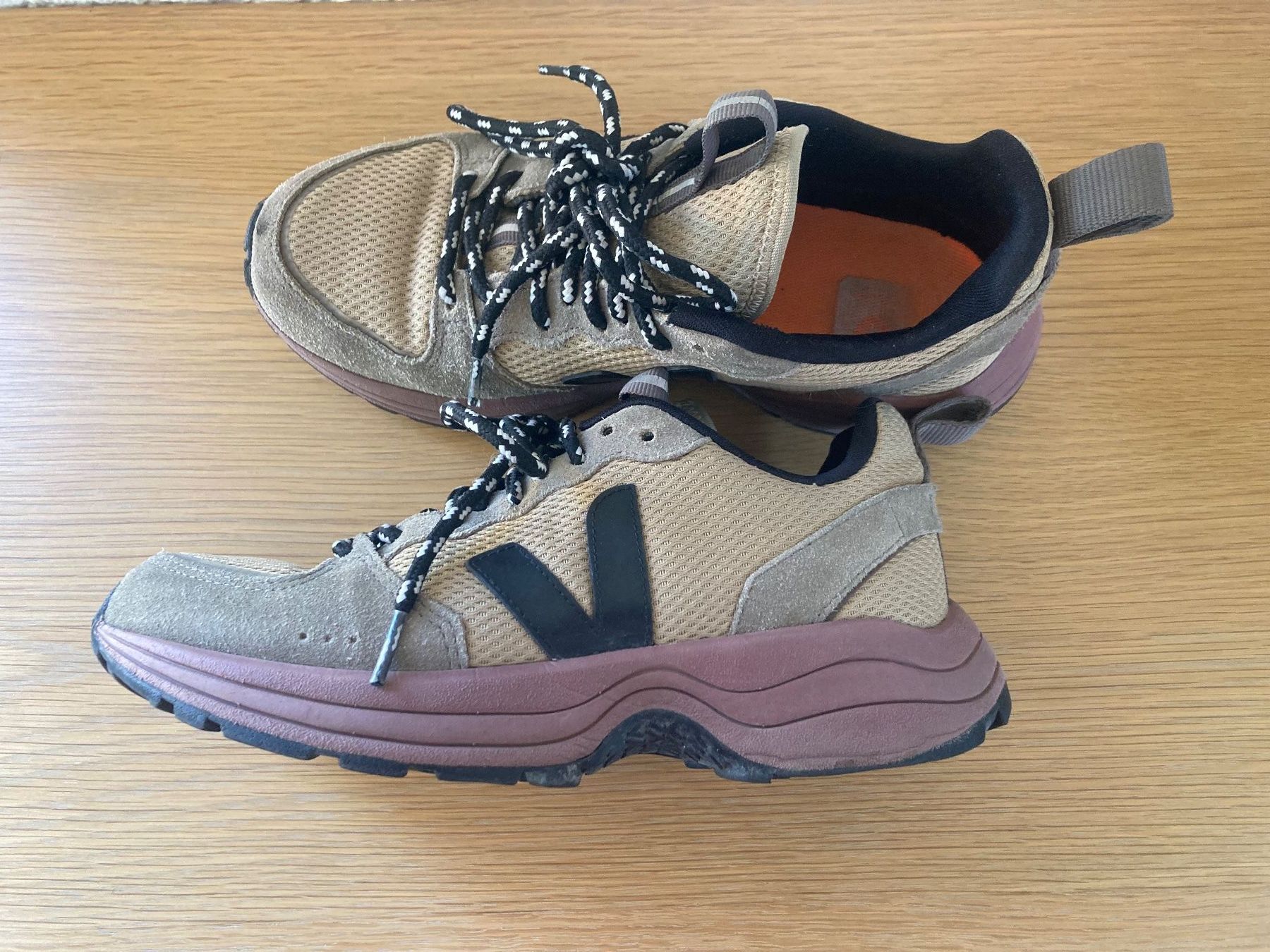 Veja Scarpe da donna: Veja venturi 38 – Usato da Confignon venduto da Gd8 1