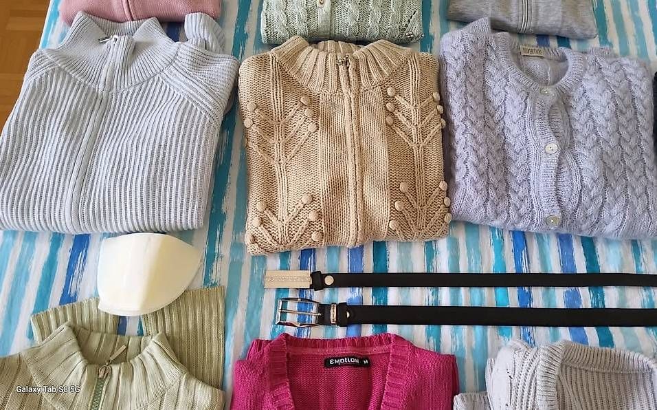 Lotti di vestiti: Indumenti donna taglia S e M – Usato da Cadro venduto da Inuit71 4