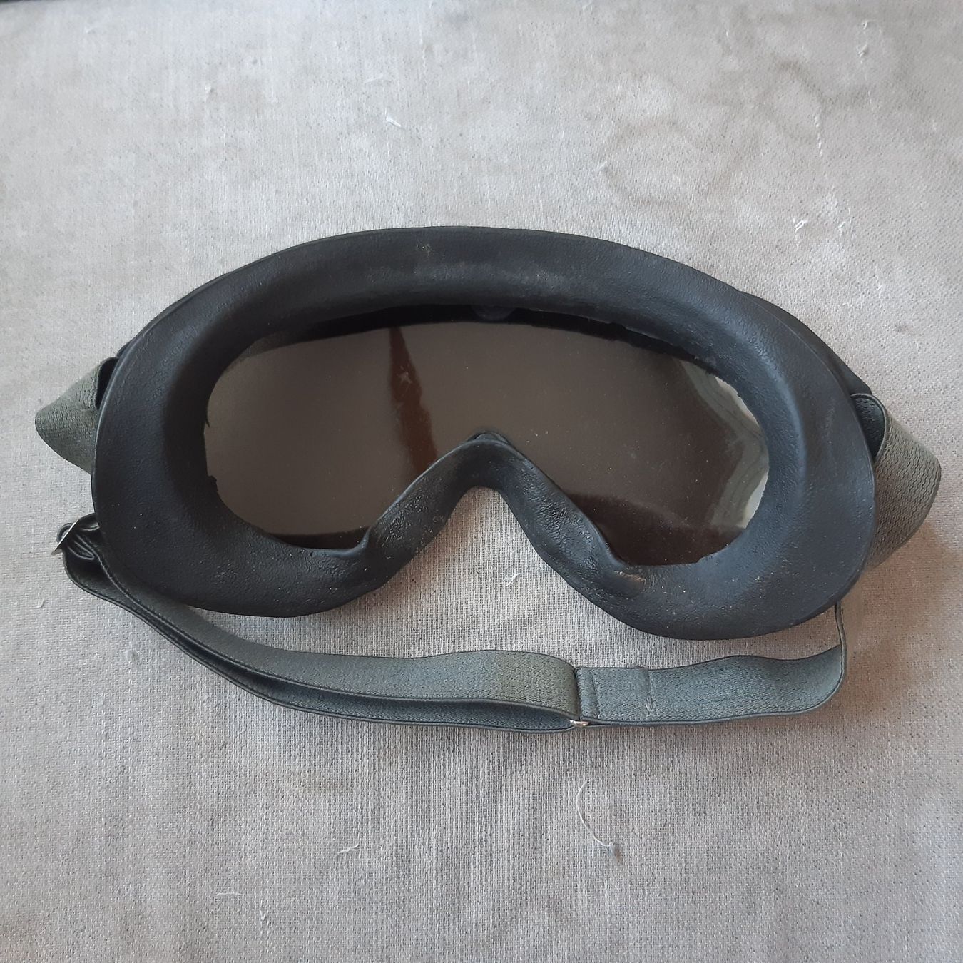 Ansichtskarten: Fliegerbrille Schweizer Fliegertruppen – Gebraucht aus Giffers von attila07 2