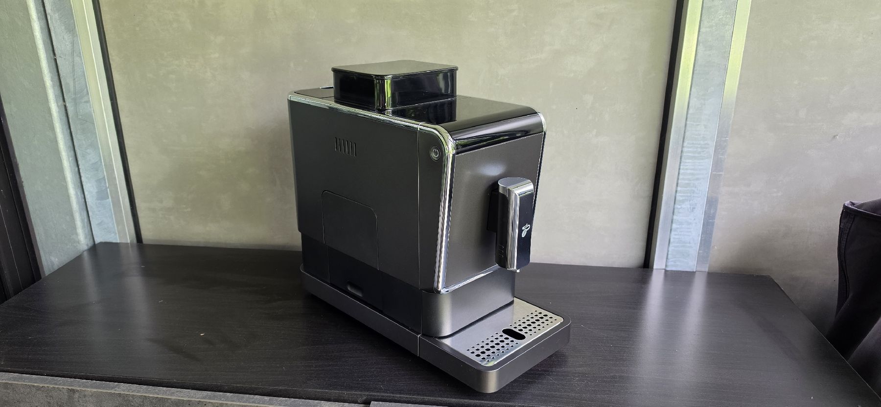Tchibo Macchine per caffè & Macchine per espresso: Tchibo Esperto Kaffeevollautomat – Usato da Stäfa venduto da Espresso_Macchiato