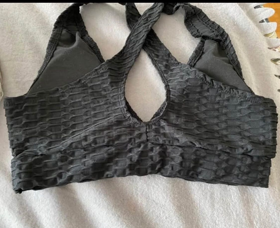 Lotti di vestiti: Diverses brassières de sport – Nuovo e nell'imballaggio originale da Montreux venduto da Izapechee 1
