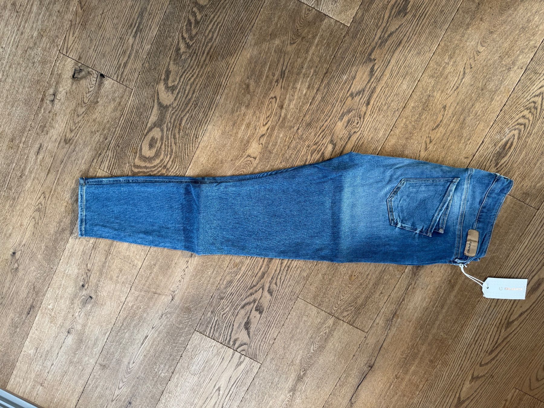 Jeans: Jeans, Gang //NEU// 32 – Nuovo (secondo la descrizione) da Stettfurt venduto da outlet72 1