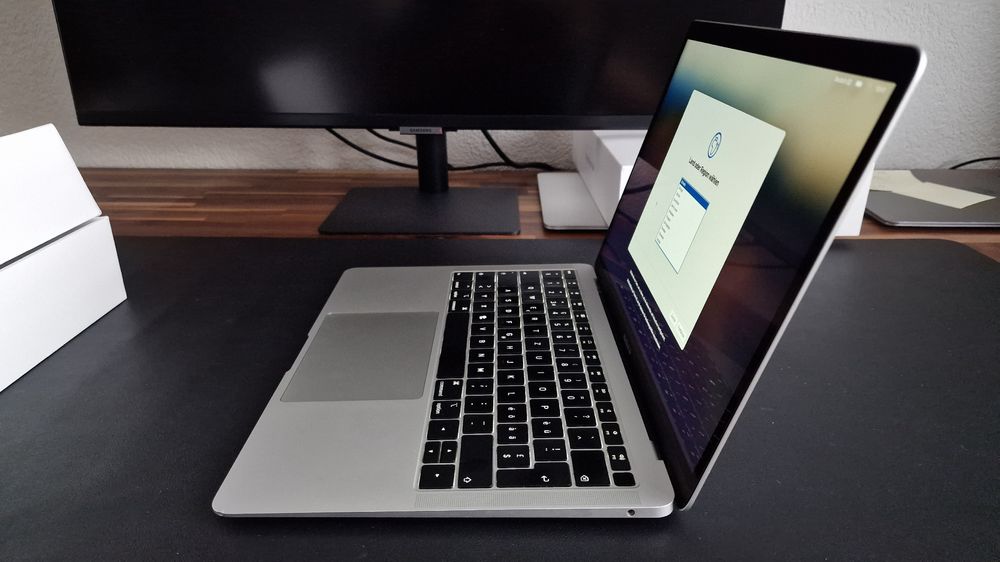 Apple Notebook: MacBook Air 2019 (13 Zoll, Retina) – Usato da Grafstal venduto da Idrizi71 2