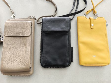 Drei Handytaschen Leder