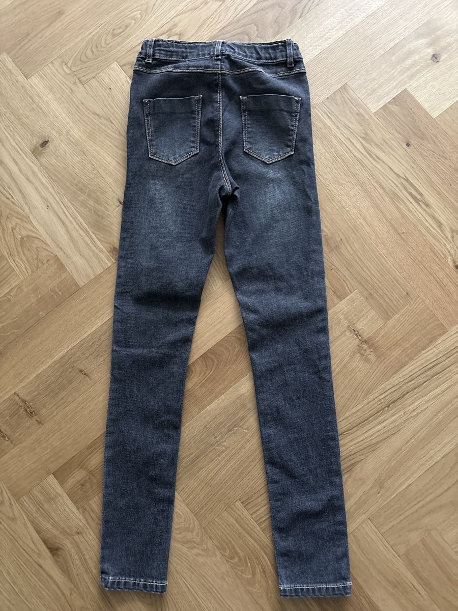 Pantaloni: Skinny Jeans, Grösse 140 – Usato da Wohlen AG venduto da Michi761 1