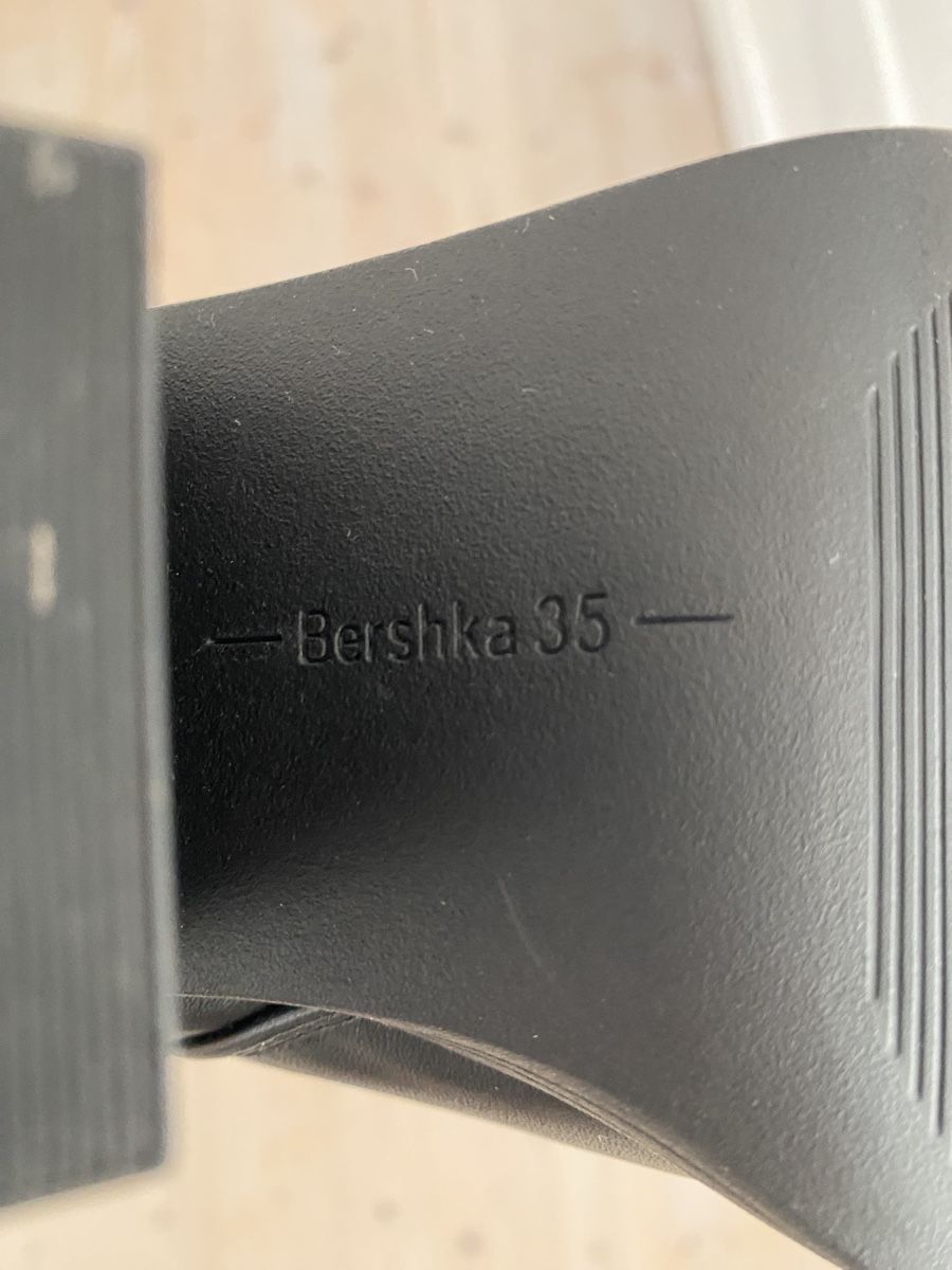 Bershka Scarpe da donna: Bottes noires Bershka, taille 35  – Nuovo (secondo la descrizione) da Delémont venduto da noe_2dvd 2