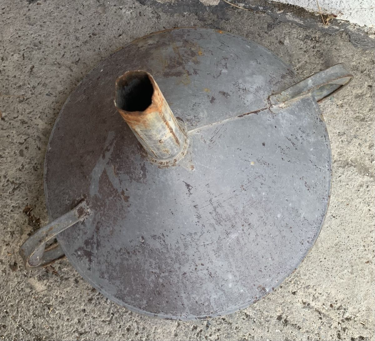 Sonstige antike Technik & Geräte: Metalltrichter, Antike Gartendeko – Gebraucht aus Egg b. Zürich von ohtannenbaum 2