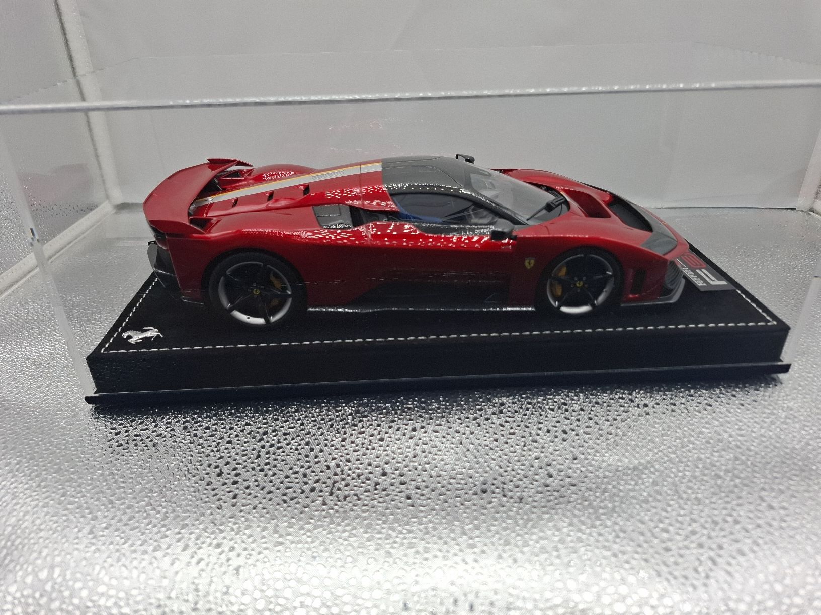 Ferrari Modellini d'auto: MR Ferrari F80 1:18 – Nuovo e nell'imballaggio originale da Gipf-Oberfrick venduto da Edii45 2